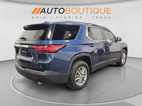 More photos of 2022 Chevrolet Traverse LT Cloth at Auto Boutique Ohio, OH