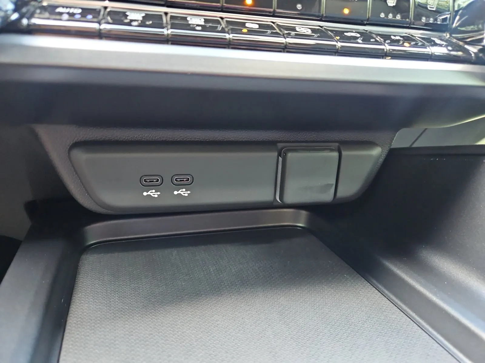 Acura ZDX photo 21