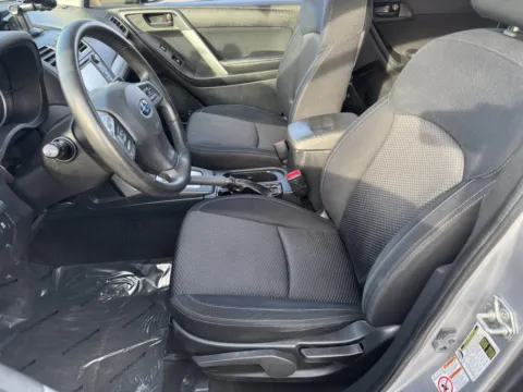 More photos of 2016 Subaru Forester 2.5i at Auto Boutique Ohio, OH