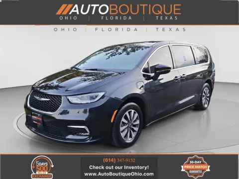 Black 2024 Chrysler Pacifica Hybrid Select for sale in Columbus, OH