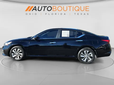 Photos of 2020 Nissan Altima 2.5 S for sale in Columbus, OH at Auto Boutique Ohio