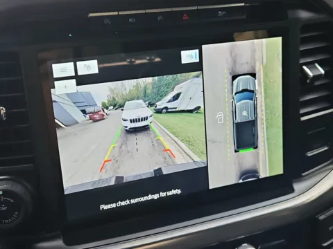 More photos of 2021 Ford F-150 LARIAT at Auto Boutique Ohio, OH