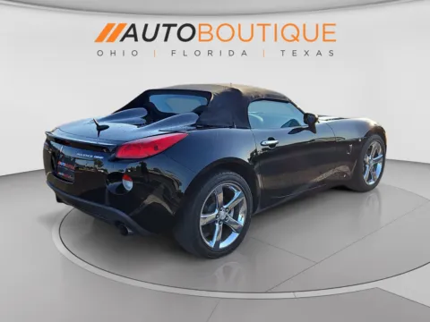 More photos of 2009 Pontiac Solstice GXP at Auto Boutique Ohio, OH