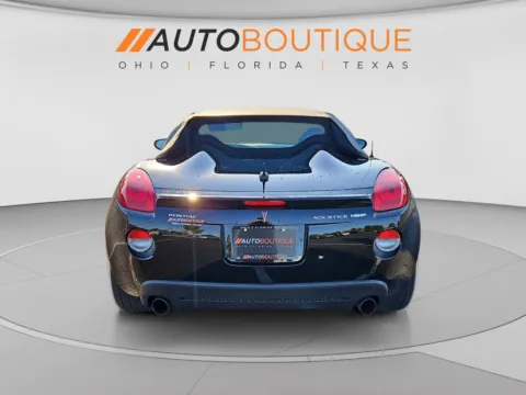 More photos of 2009 Pontiac Solstice GXP at Auto Boutique Ohio, OH