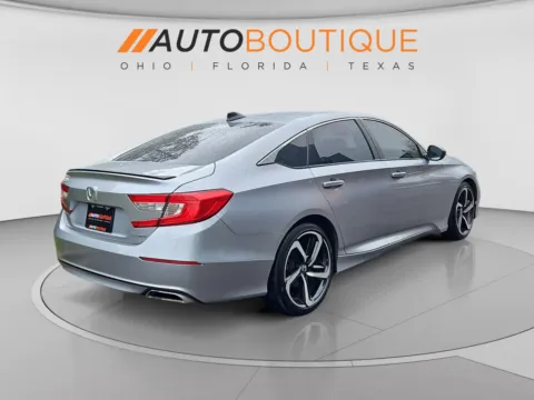 More photos of 2022 Honda Accord Sedan Sport at Auto Boutique Ohio, OH