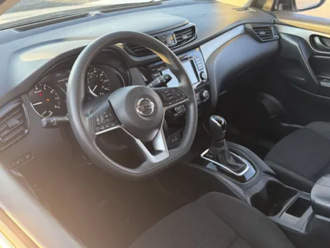 More photos of 2021 Nissan Rogue Sport S at Auto Boutique Ohio, OH