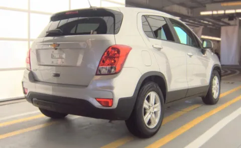More photos of 2020 Chevrolet Trax LS at Auto Boutique Ohio, OH