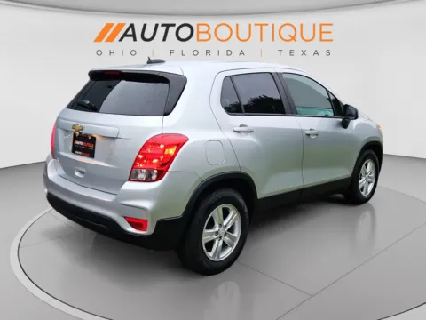 More photos of 2020 Chevrolet Trax LS at Auto Boutique Ohio, OH