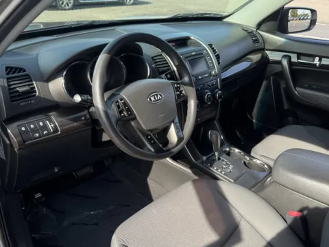 More photos of 2013 Kia Sorento LX at Auto Boutique Ohio, OH