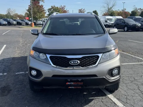 Photos of 2013 Kia Sorento LX for sale in Columbus, OH at Auto Boutique Ohio