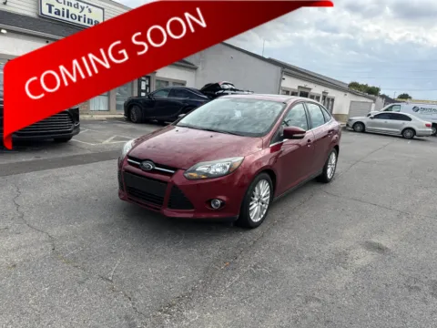 Red 2013 Ford Focus Titanium for sale in Columbus, OH