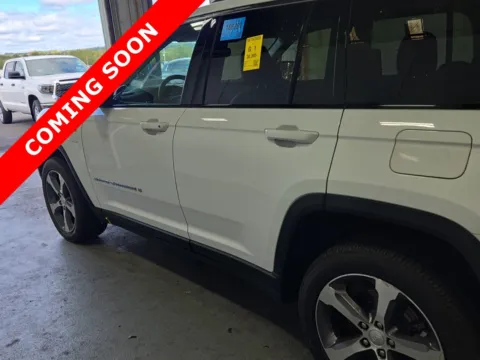 More photos of 2023 Jeep Grand Cherokee 4xe at Auto Boutique Ohio, OH