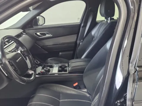 More photos of 2018 Land Rover Range Rover Velar R-Dynamic SE at Auto Boutique Ohio, OH