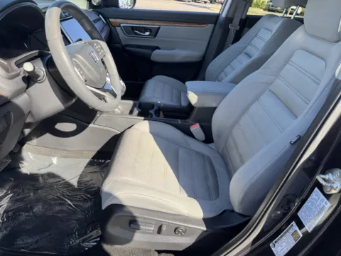 More photos of 2018 Honda CR-V EX at Auto Boutique Ohio, OH
