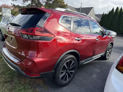 Another view of 2019 Nissan Rogue SL for sale in Columbus, OH at Auto Boutique Ohio
