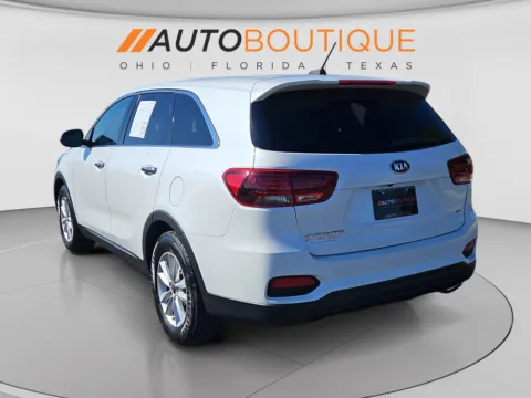 Another view of 2019 Kia Sorento LX V6 for sale in Columbus, OH at Auto Boutique Ohio