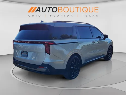 More photos of 2025 Kia Carnival SX Prestige at Auto Boutique Ohio, OH