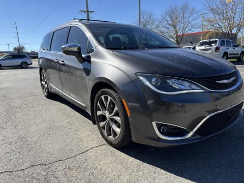 Photos of 2017 Chrysler Pacifica Limited for sale in Columbus, OH at Auto Boutique Ohio