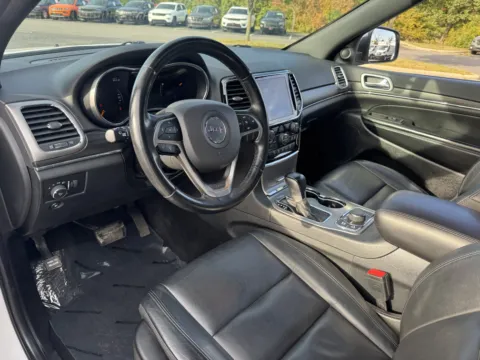 More photos of 2022 Jeep Grand Cherokee WK Limited at Auto Boutique Ohio, OH