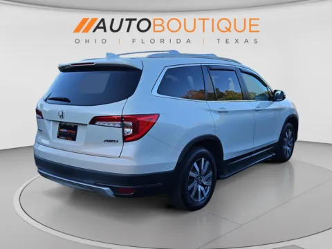 More photos of 2019 Honda Pilot EX-L at Auto Boutique Ohio, OH