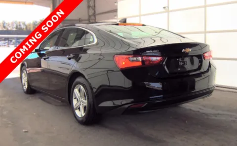 More photos of 2023 Chevrolet Malibu LS at Auto Boutique Ohio, OH