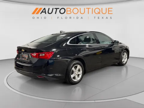 More photos of 2023 Chevrolet Malibu LS at Auto Boutique Ohio, OH