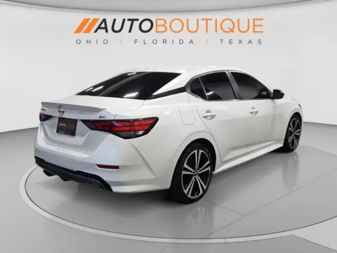 More photos of 2022 Nissan Sentra SR at Auto Boutique Ohio, OH