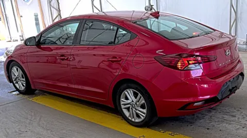More photos of 2020 Hyundai Elantra SEL at Auto Boutique Ohio, OH