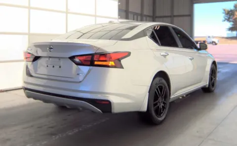 Another view of 2019 Nissan Altima 2.5 S for sale in Columbus, OH at Auto Boutique Ohio