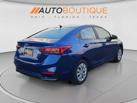 More photos of 2021 Hyundai Accent SE at Auto Boutique Ohio, OH