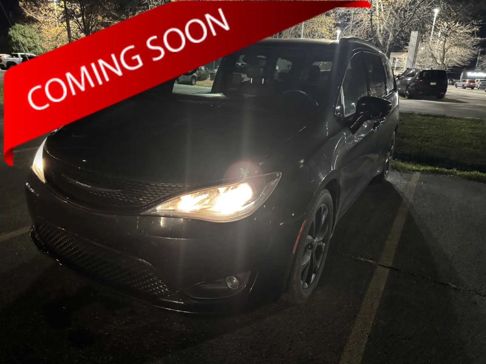 Black 2020 Chrysler Pacifica Touring L Plus for sale in Columbus, OH