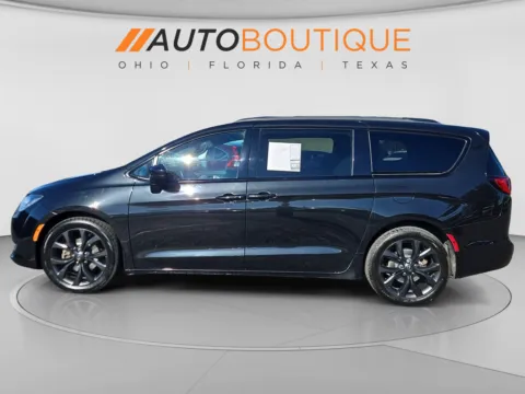 Photos of 2020 Chrysler Pacifica Touring L Plus for sale in Columbus, OH at Auto Boutique Ohio