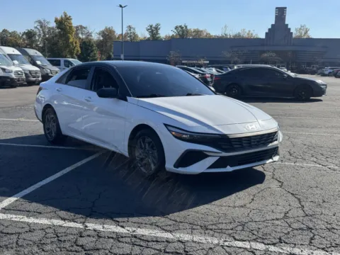 Photos of 2024 Hyundai Elantra SEL for sale in Columbus, OH at Auto Boutique Ohio