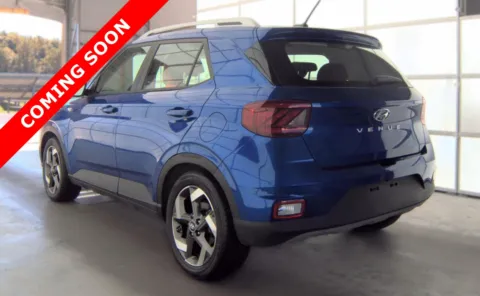 More photos of 2023 Hyundai Venue Limited at Auto Boutique Ohio, OH