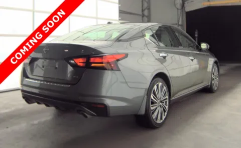 Another view of 2023 Nissan Altima 2.5 SL for sale in Columbus, OH at Auto Boutique Ohio