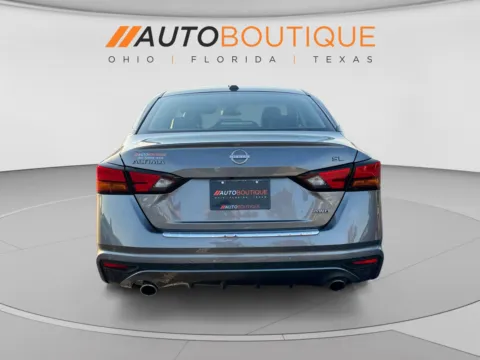 More photos of 2023 Nissan Altima 2.5 SL at Auto Boutique Ohio, OH