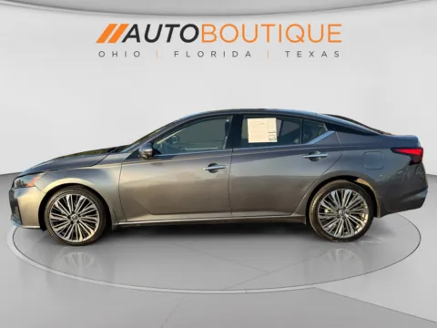 Photos of 2023 Nissan Altima 2.5 SL for sale in Columbus, OH at Auto Boutique Ohio