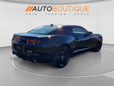 More photos of 2012 Chevrolet Camaro 2SS at Auto Boutique Ohio, OH