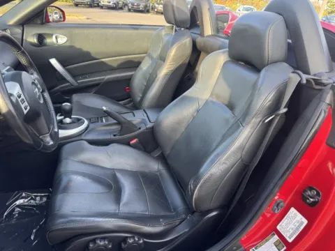 More photos of 2006 Nissan 350Z Touring at Auto Boutique Ohio, OH