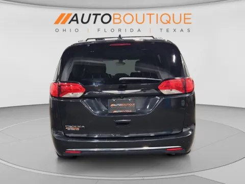 More photos of 2018 Chrysler Pacifica Touring L Plus at Auto Boutique Ohio, OH