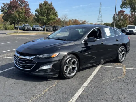 More photos of 2022 Chevrolet Malibu LT at Auto Boutique Ohio, OH