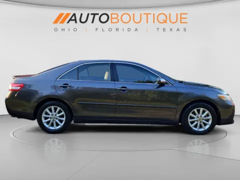 More photos of 2011 Toyota Camry LE at Auto Boutique Ohio, OH