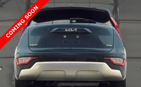 More photos of 2023 Kia Niro Plug-In Hybrid EX at Auto Boutique Ohio, OH