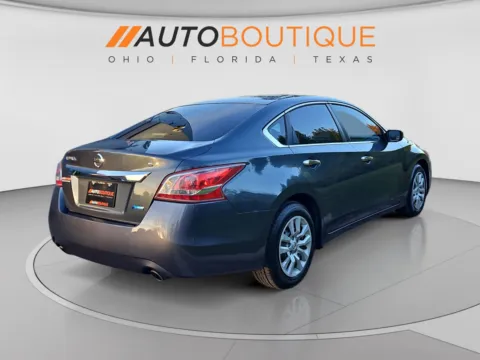 More photos of 2013 Nissan Altima 2.5 S at Auto Boutique Ohio, OH