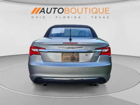 More photos of 2014 Chrysler 200 Limited at Auto Boutique Ohio, OH