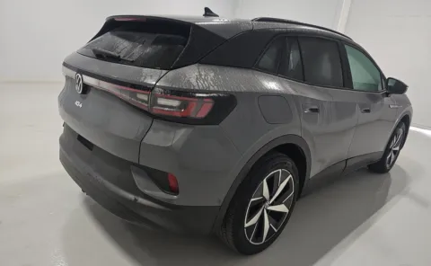 More photos of 2023 Volkswagen ID.4 Pro S at Auto Boutique Ohio, OH
