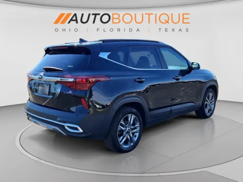 More photos of 2021 Kia Seltos S at Auto Boutique Ohio, OH