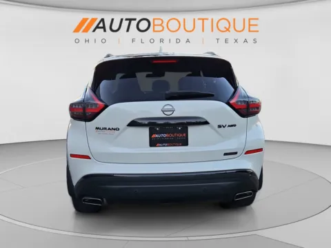 More photos of 2024 Nissan Murano SV at Auto Boutique Ohio, OH