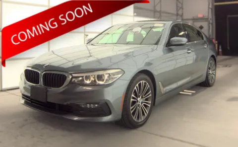 Blue 2018 BMW 5 Series 530i xDrive for sale in Columbus, OH
