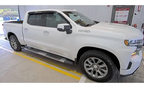 Another view of 2019 Chevrolet Silverado 1500 High Country for sale in Columbus, OH at Auto Boutique Ohio